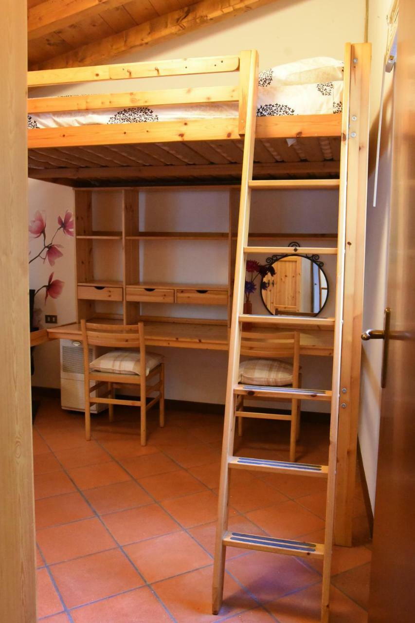Cozy Garden Retrait Apartment วาเรนนา ภายนอก รูปภาพ